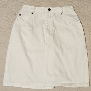 Cambridge Dry Goods White Pencil Skirt Knee-Length Casual